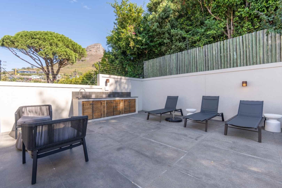4 Bedroom Property for Sale in Tamboerskloof Western Cape